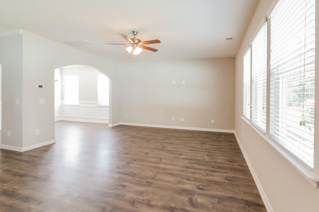 144 Blackwater Way Photo 4