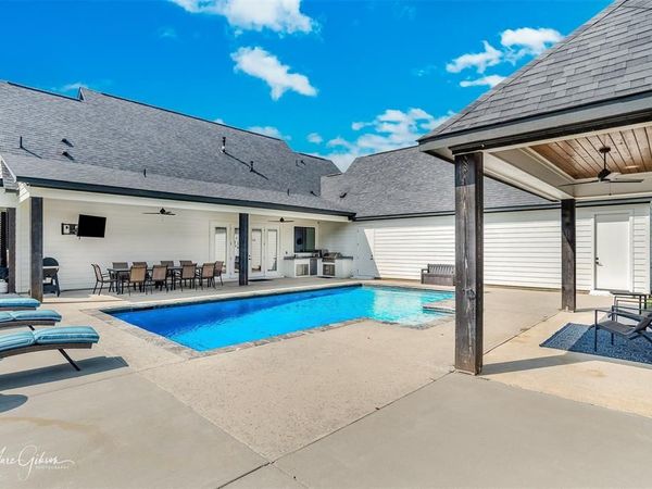 539 Bishop Pvt Drive, Stonewall, LA 71078