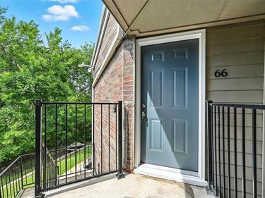 8545 Midpark Road, Unit 66, Dallas, TX 75240