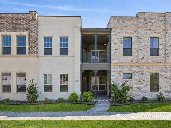 305 Sunset Lane, Unit 102, Fort Worth, TX 76114