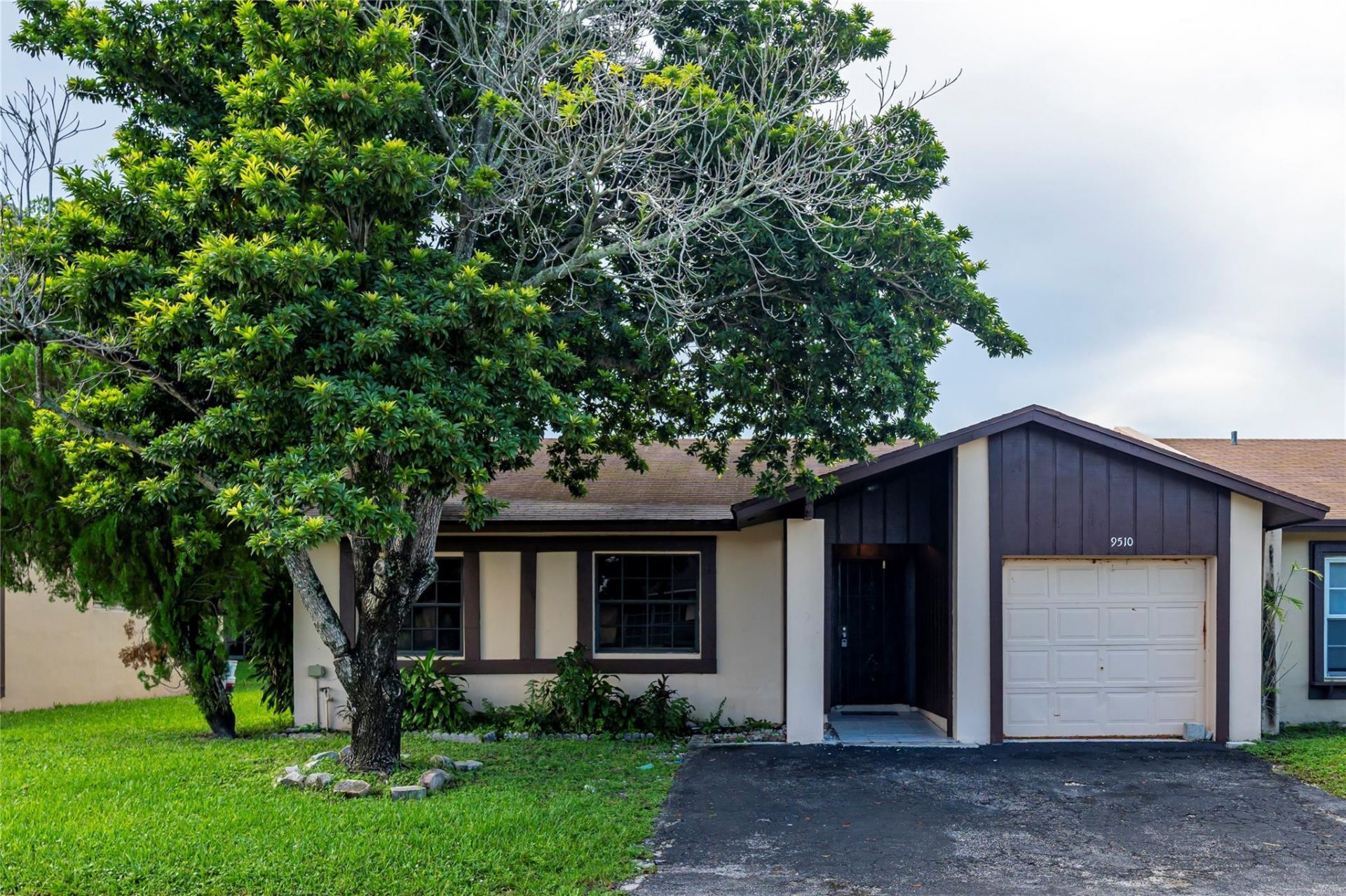 9510 W Fern Lane, Miramar, FL 33025 Photo