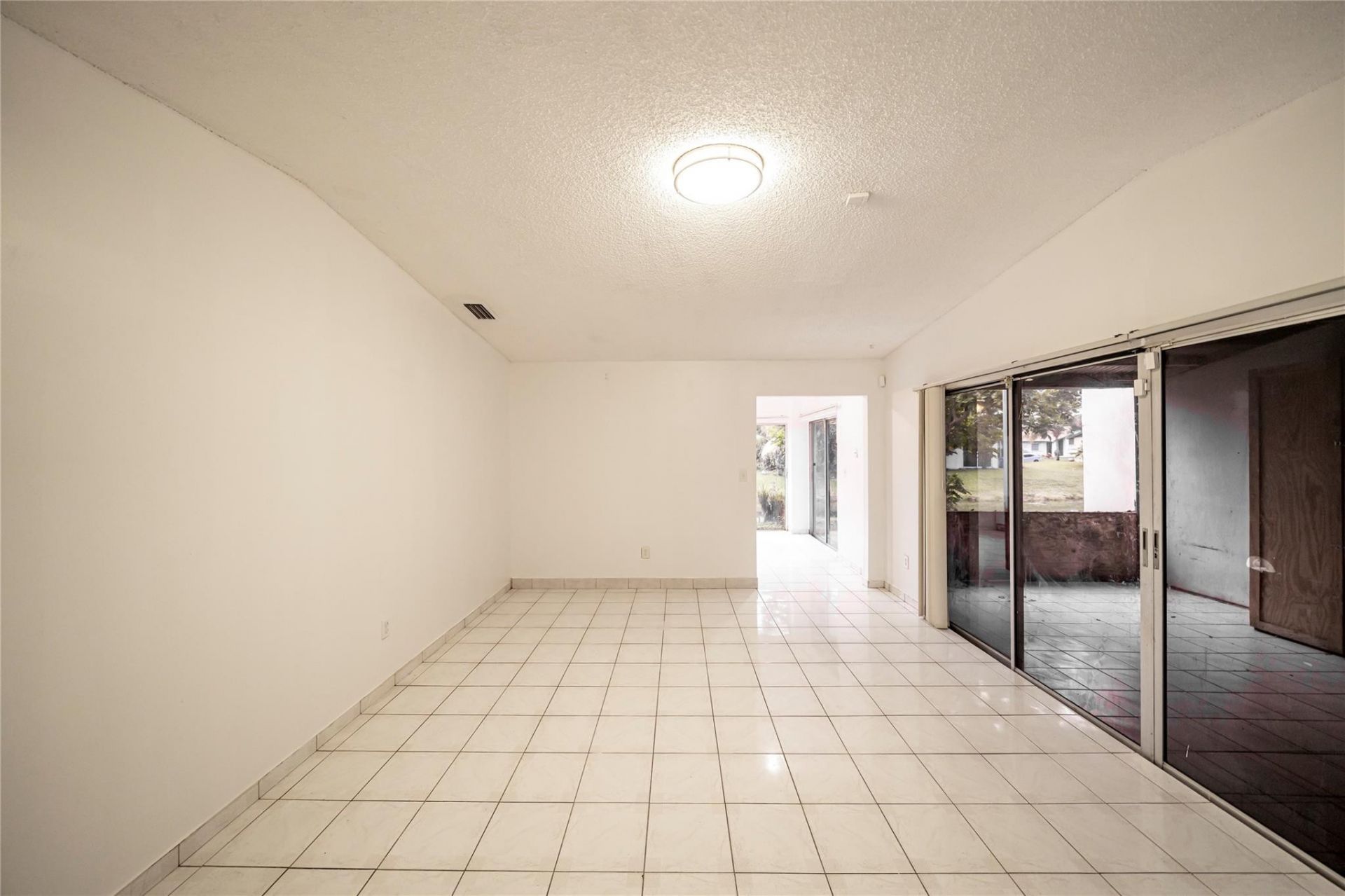 9510 W Fern Lane, Miramar, FL 33025 Photo