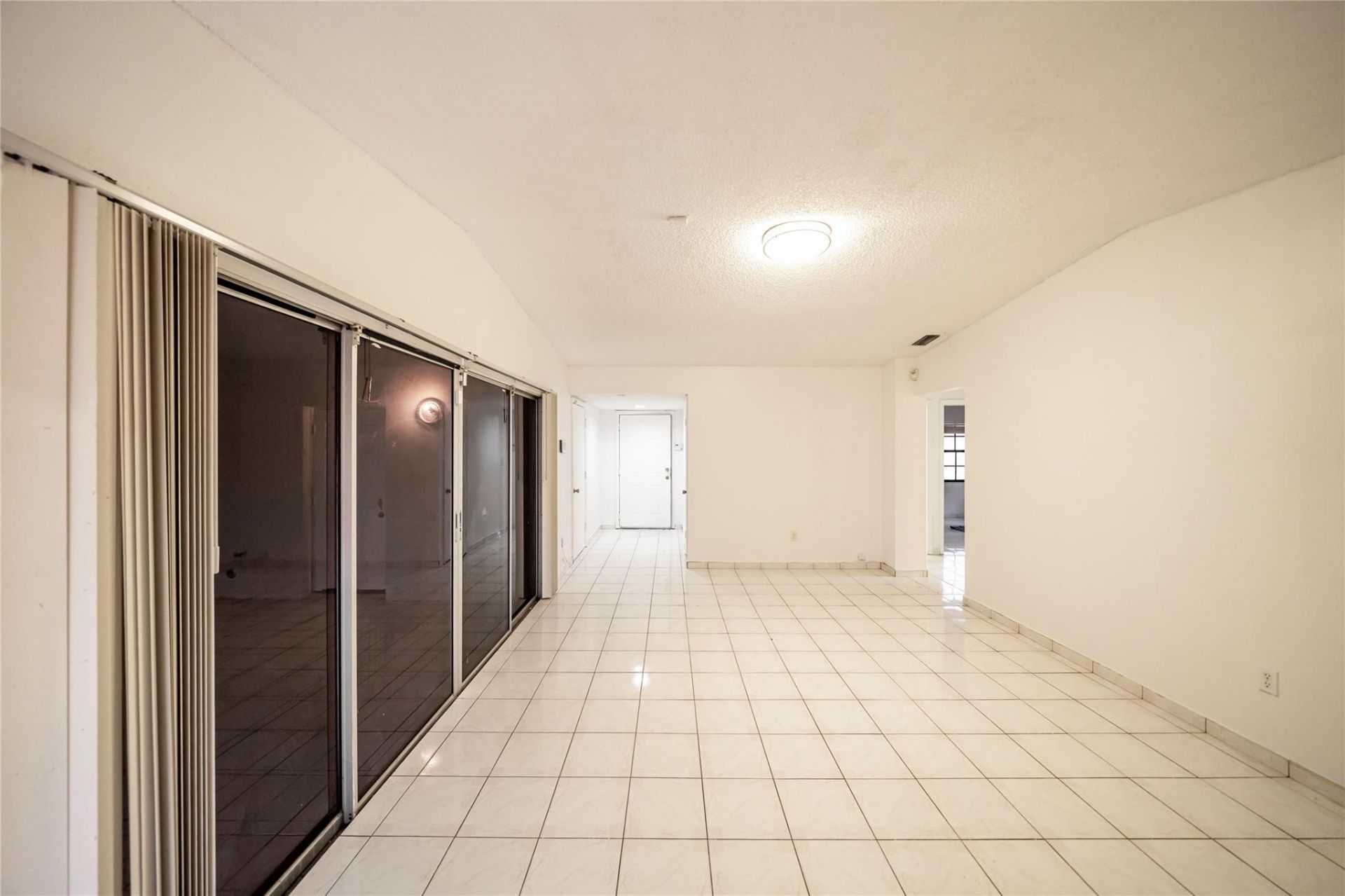 9510 W Fern Lane, Miramar, FL 33025 Photo