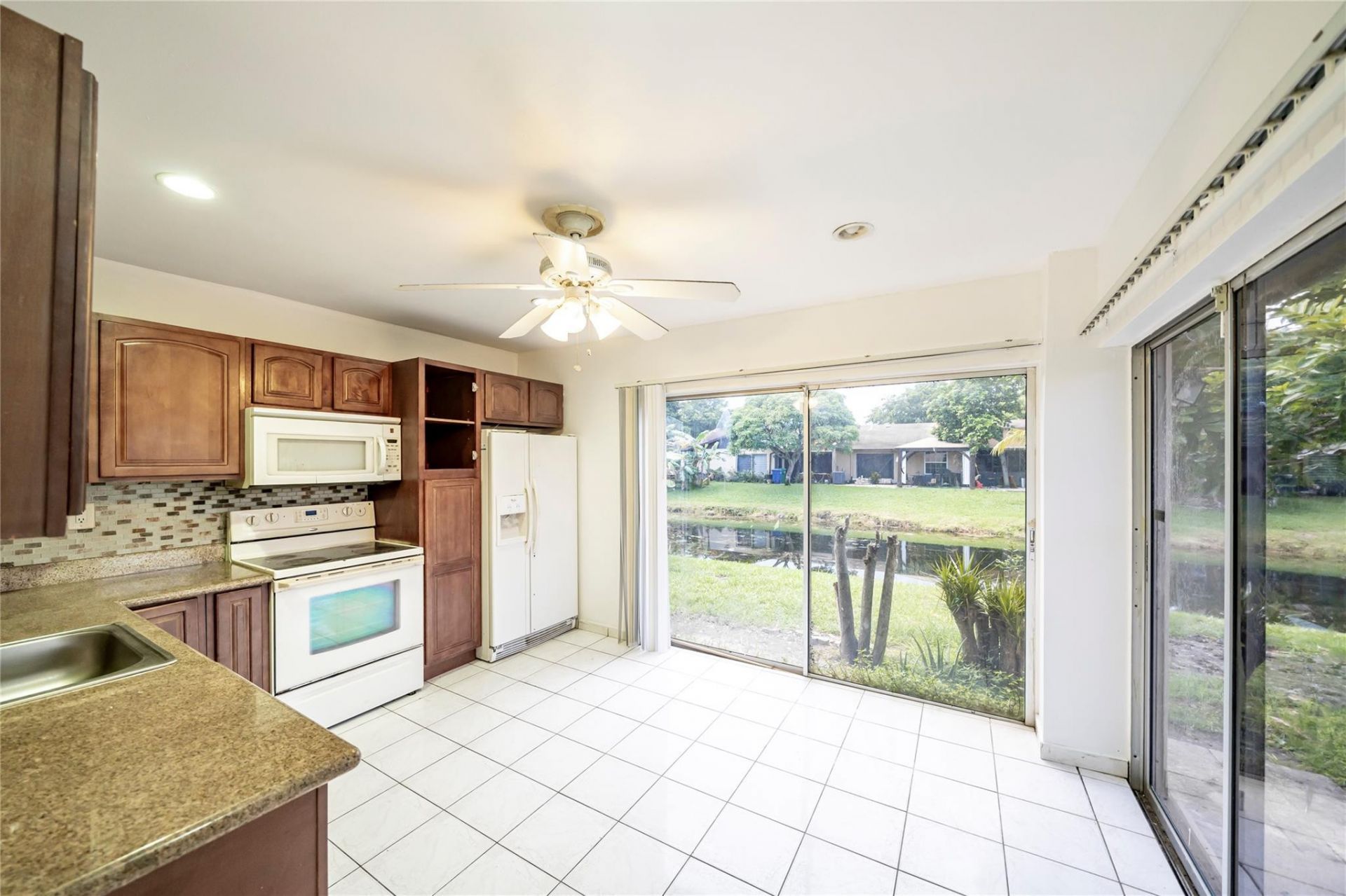 9510 W Fern Lane, Miramar, FL 33025 Photo
