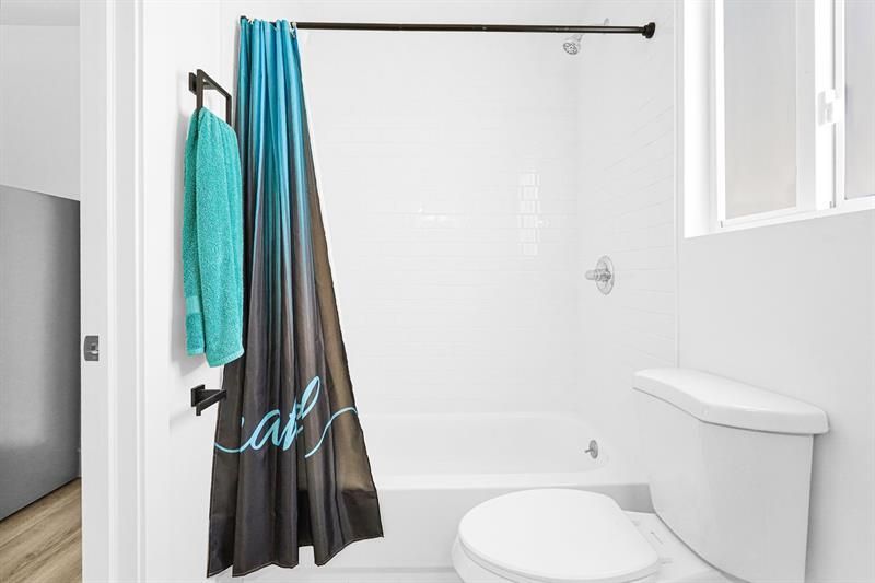 725 81st Street, Miami Beach, FL 33141 Photo