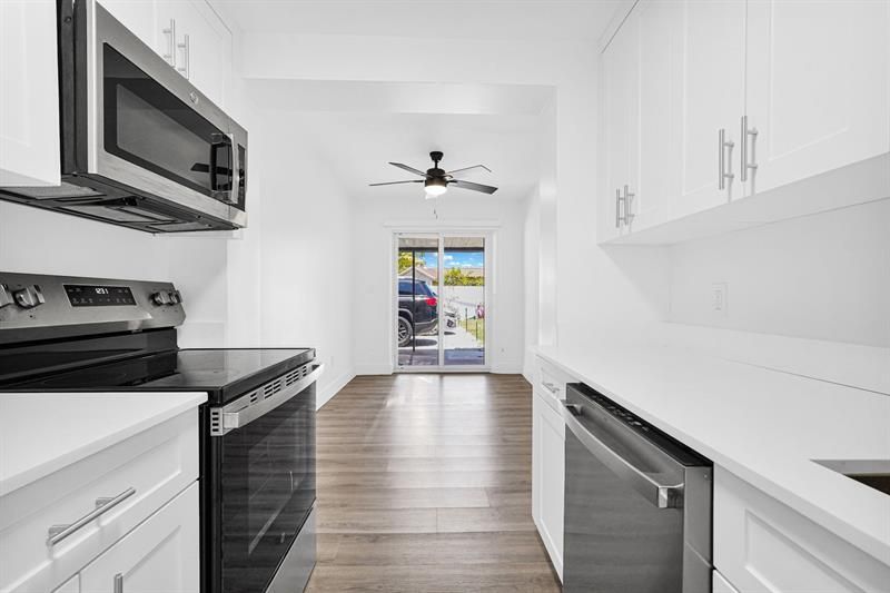 725 81st Street, Miami Beach, FL 33141 Photo