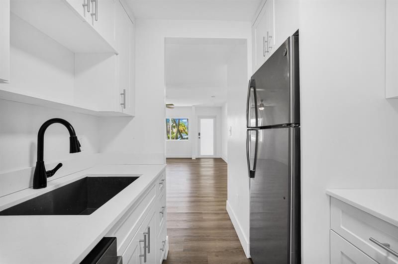 725 81st Street, Miami Beach, FL 33141 Photo