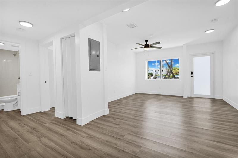 725 81st Street, Miami Beach, FL 33141 Photo