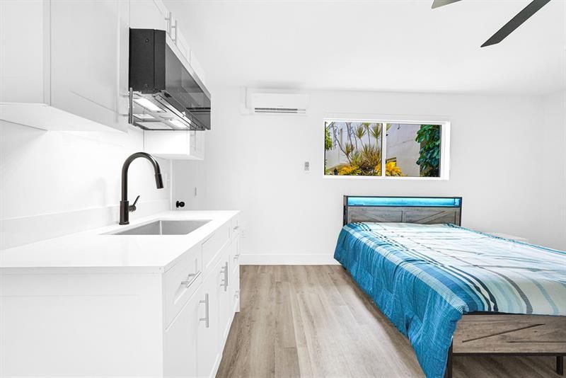 725 81st Street, Miami Beach, FL 33141 Photo