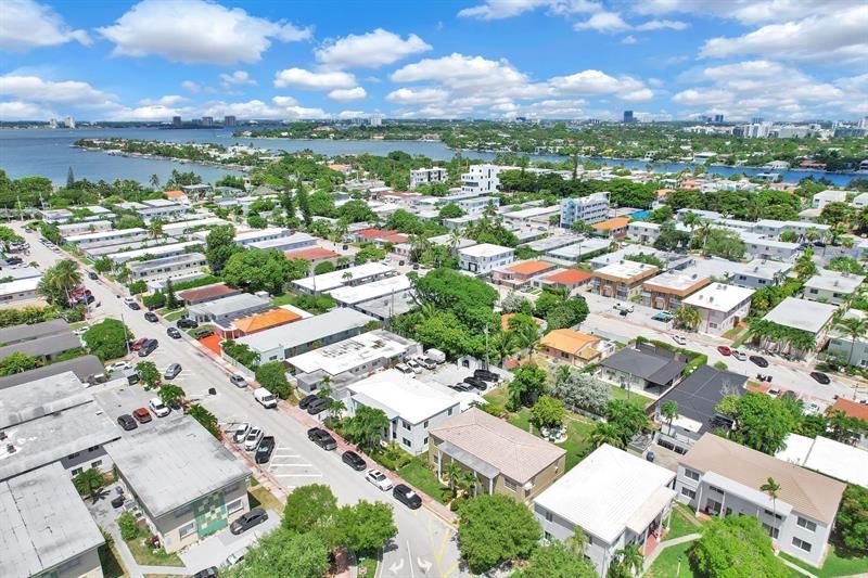 725 81st Street, Miami Beach, FL 33141 Photo