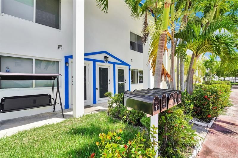 725 81st Street, Miami Beach, FL 33141 Photo