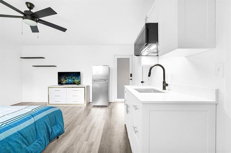 725 81st Street, Miami Beach, FL 33141 Photo