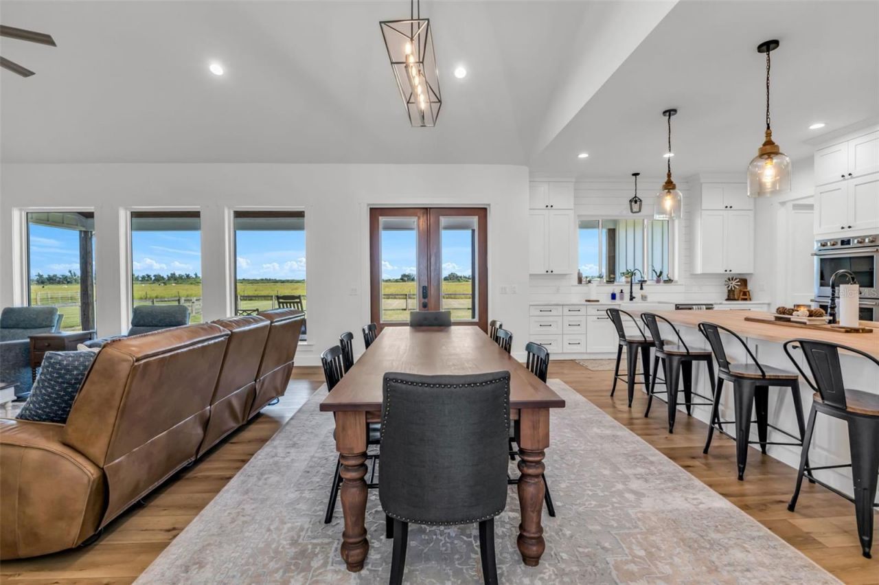 10542 SE Mehl Avenue, Arcadia, FL 34266 Photo