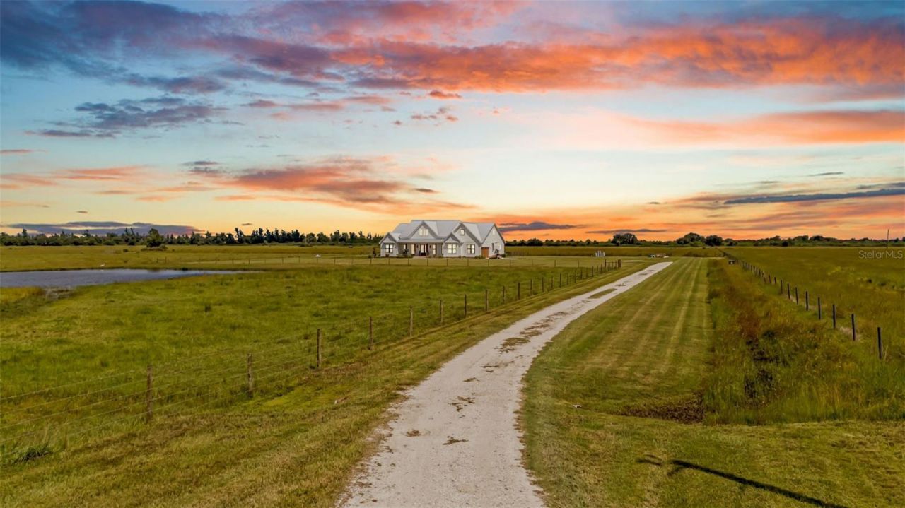 10542 SE Mehl Avenue, Arcadia, FL 34266 Photo