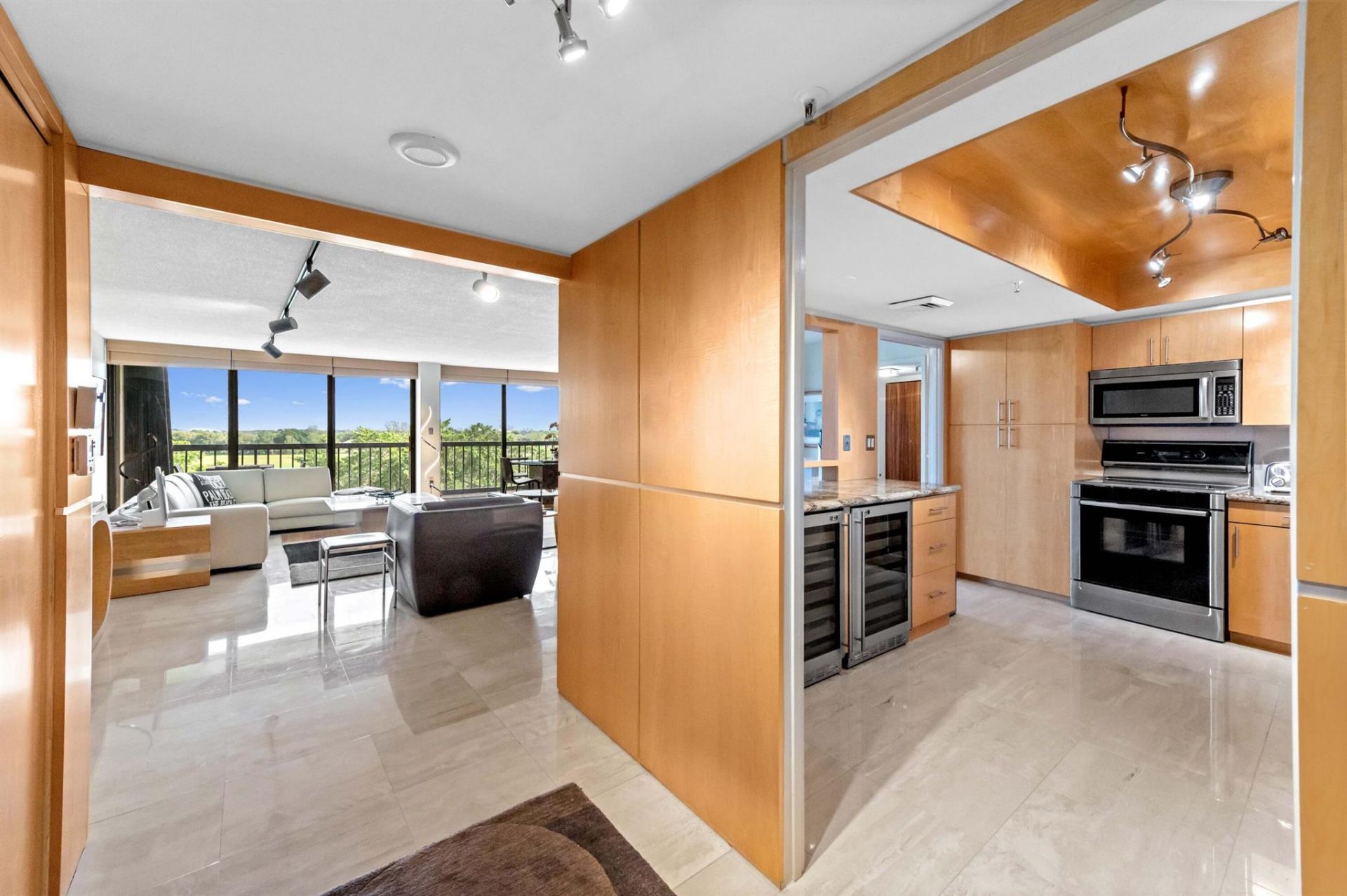 2480 Presidential Way, Unit 603, West Palm Beach, FL 33401 Photo