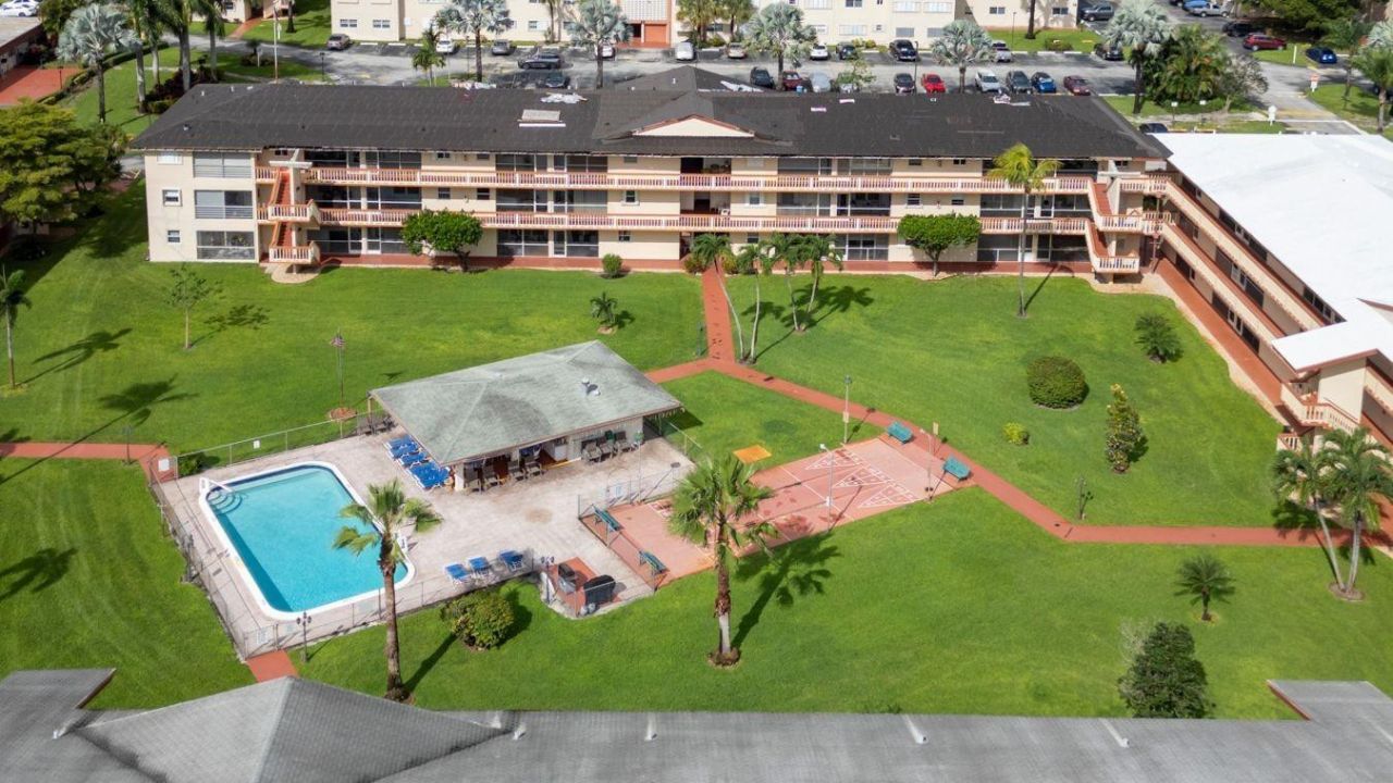 5300 Washington Street, Unit D308, Hollywood, FL 33021 Photo