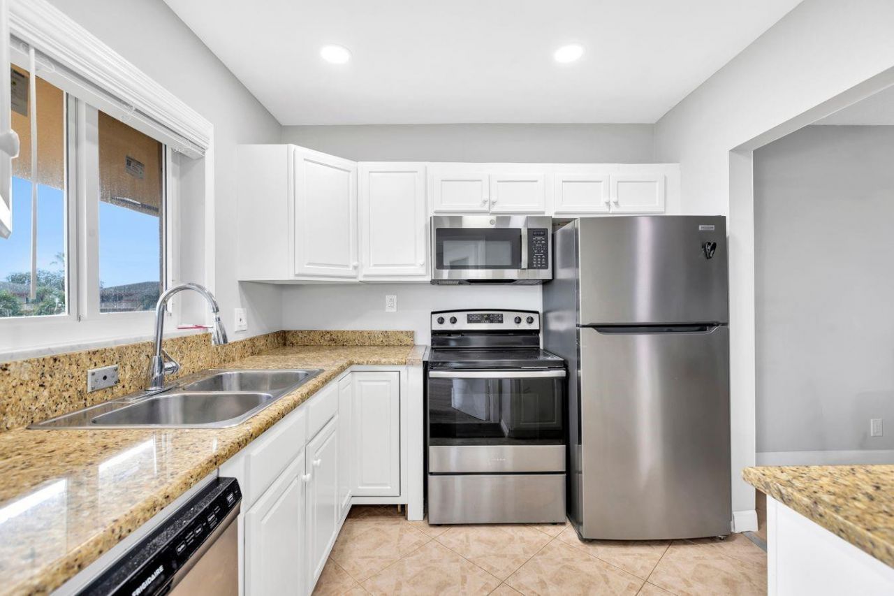 5300 Washington Street, Unit D308, Hollywood, FL 33021 Photo