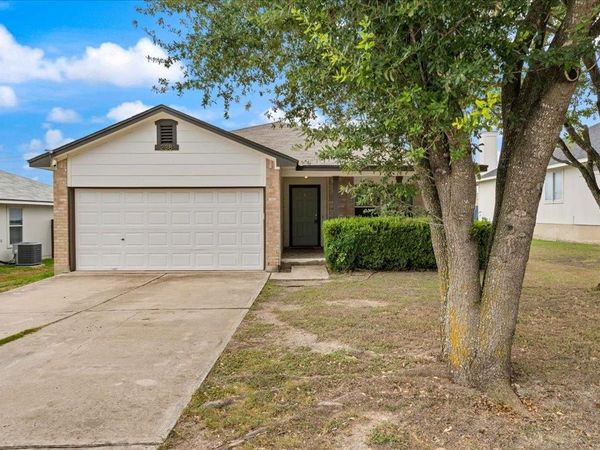 238 Saint Marys DR, Hutto, TX 78634
