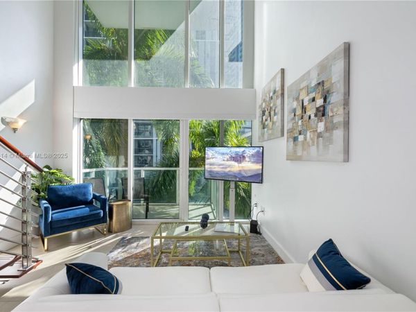 41 SE 5th St, Unit 312, Miami, FL 33131