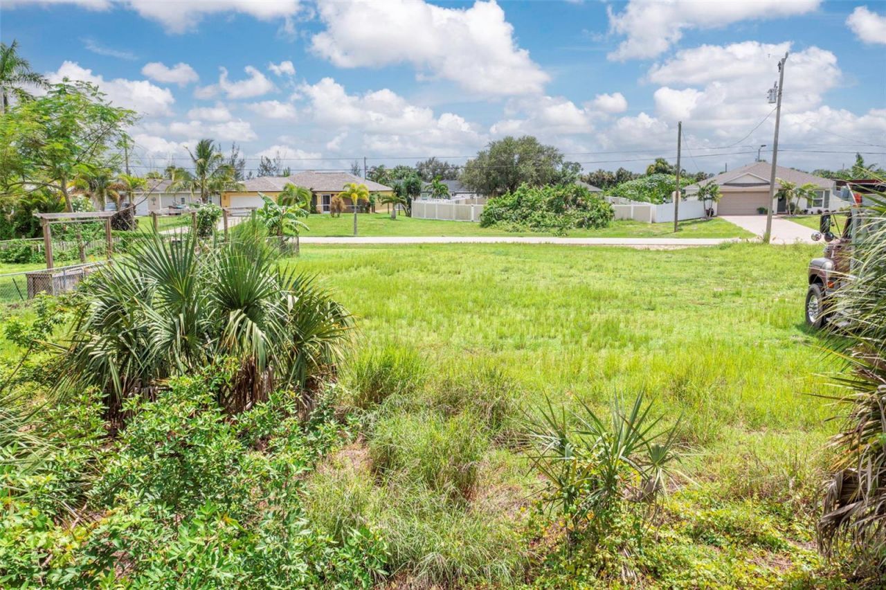 1623 NE 36th Lane, Cape Coral, FL 33909 Photo