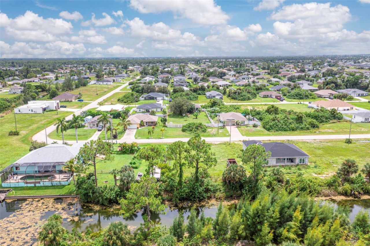 1623 NE 36th Lane, Cape Coral, FL 33909 Photo