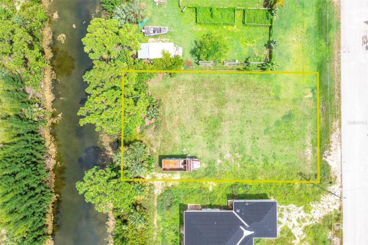 1623 NE 36th Lane, Cape Coral, FL 33909 Photo