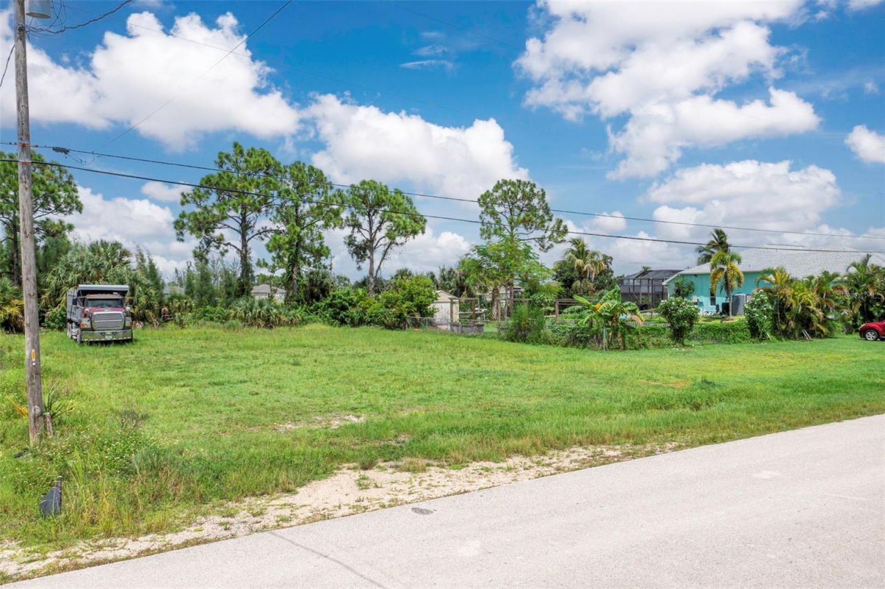 1623 NE 36th Lane, Cape Coral, FL 33909 Photo