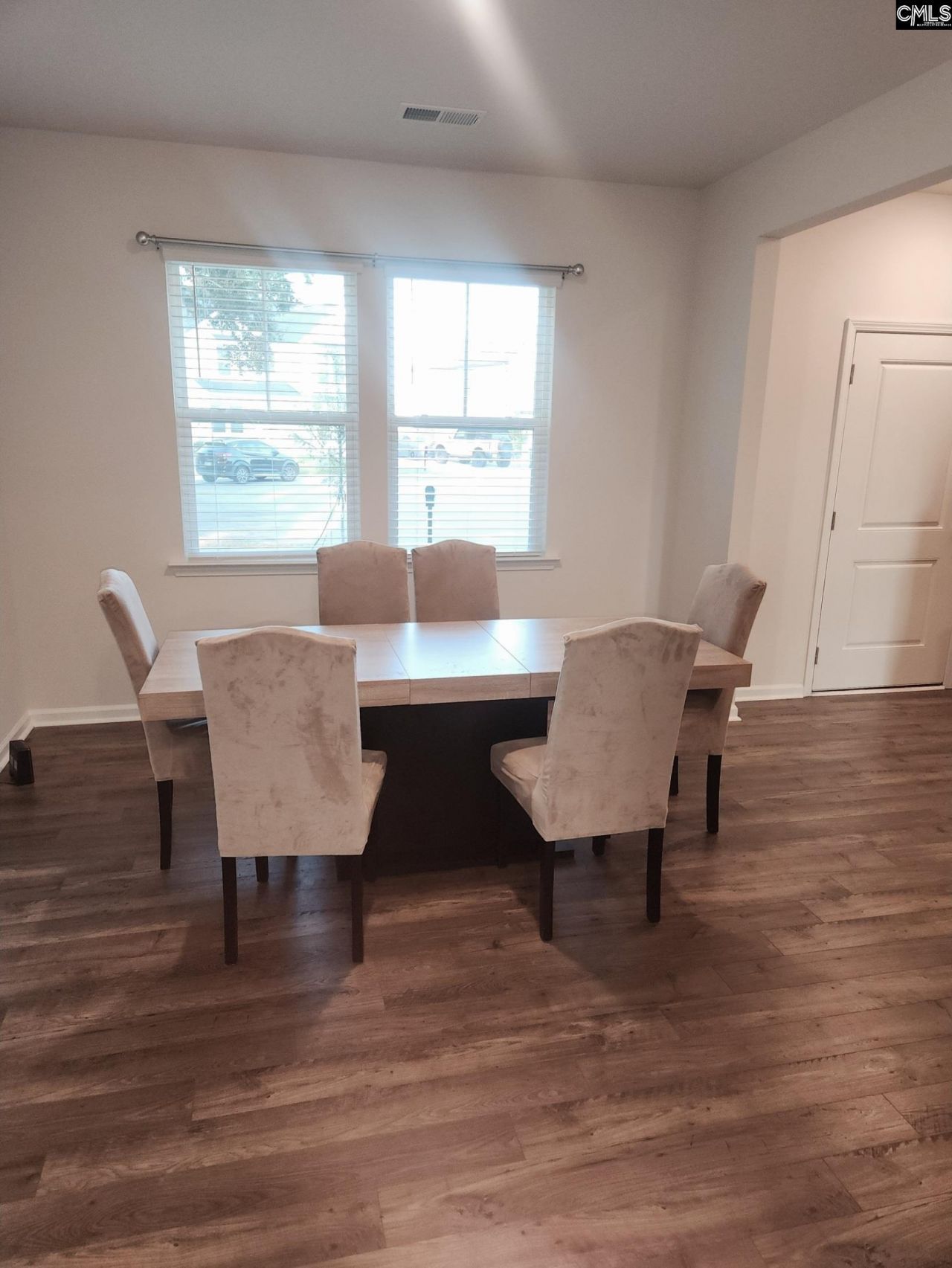 346 Aberlour Drive Photo 4