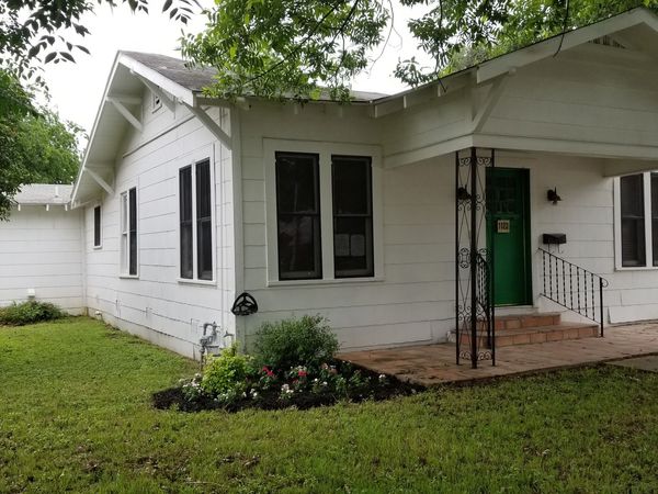 1123 W Coll, New Braunfels, TX 78130