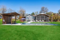 1129 Duboise Drive photo 4