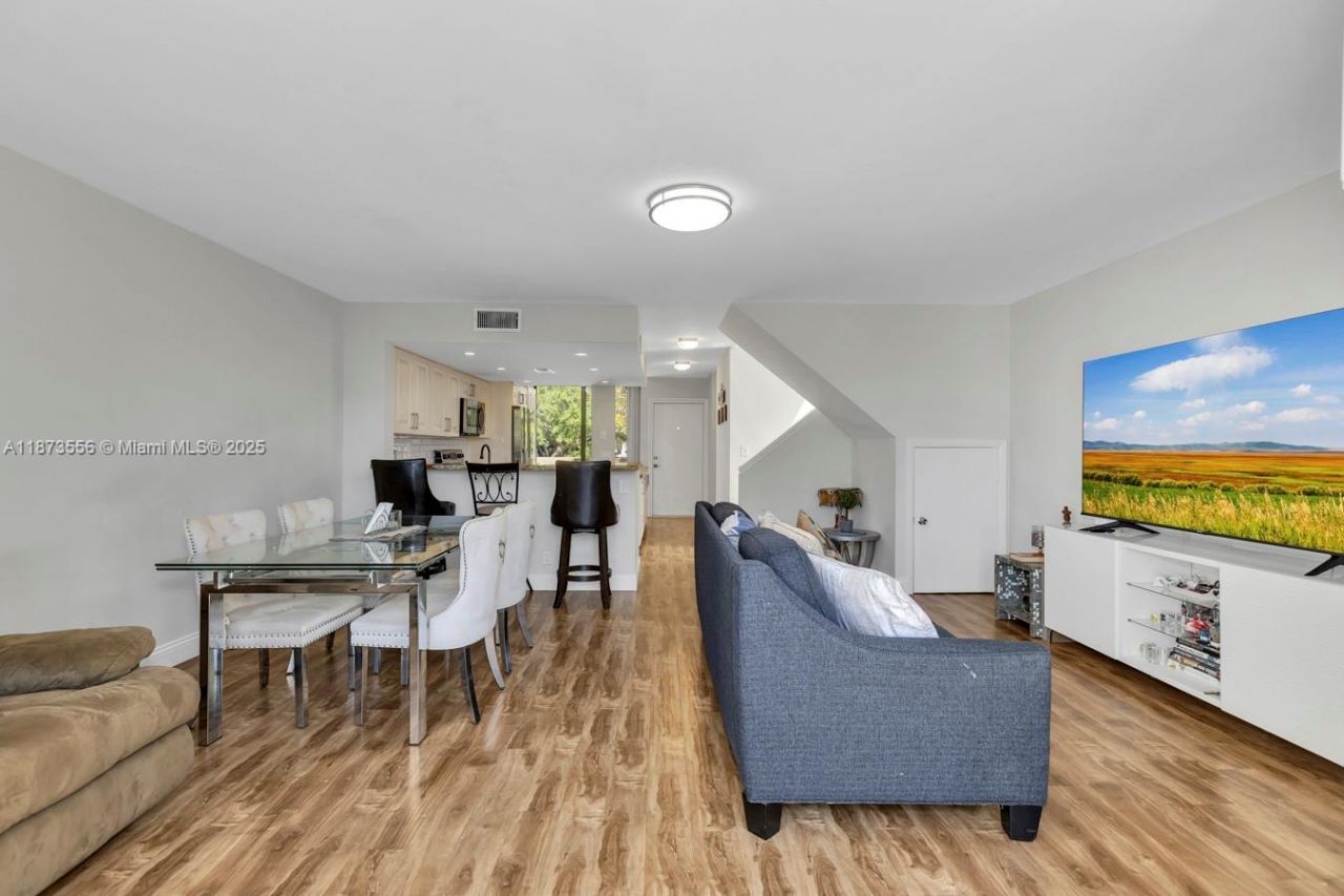 2921 SW 87th Ave, Unit 508, Davie, FL 33328 Photo