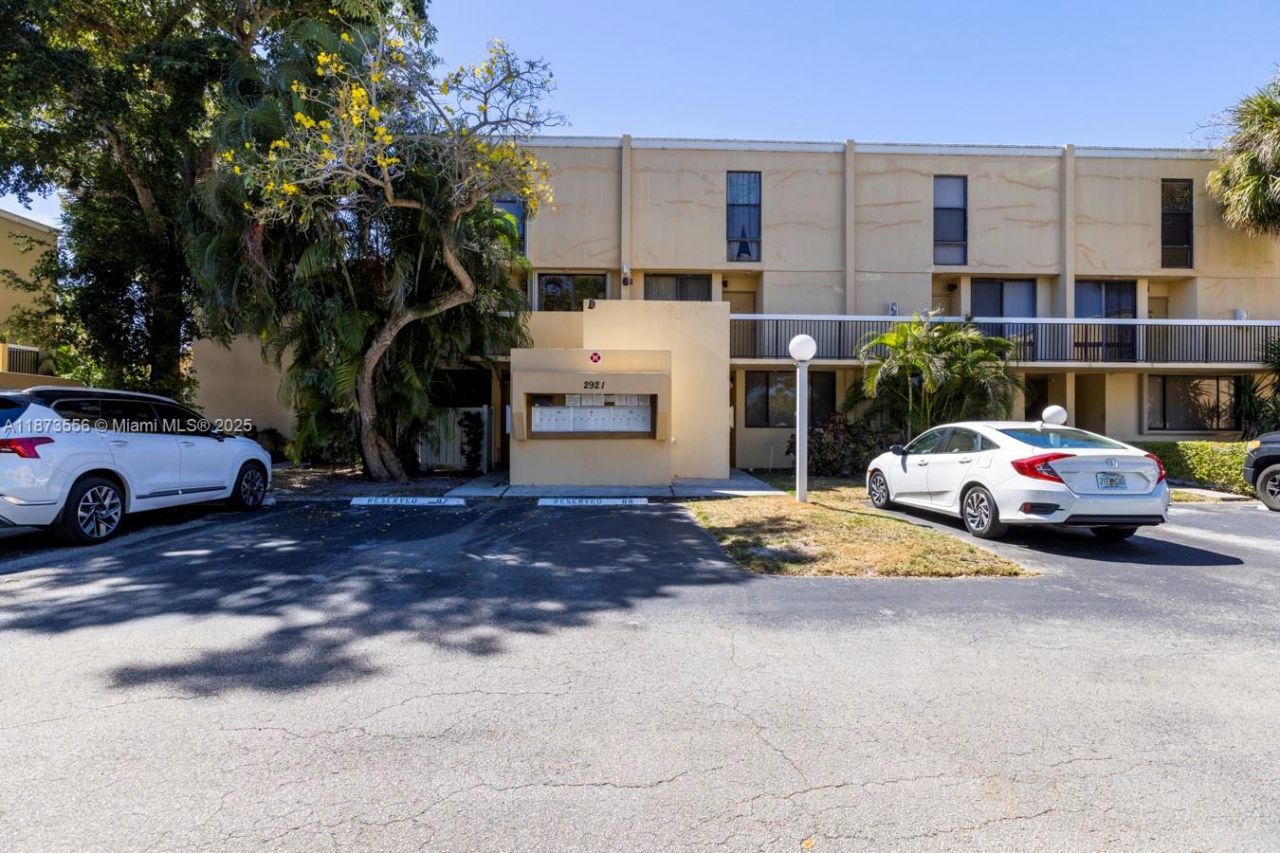 2921 SW 87th Ave, Unit 508, Davie, FL 33328 Photo