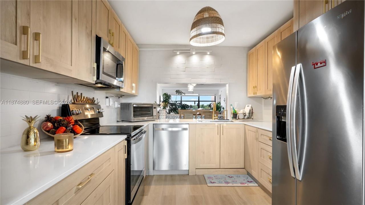 2705 NW 104th Ave, Unit 406, Sunrise, FL 33322 Photo