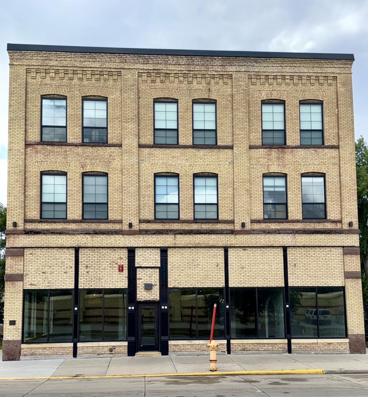 301 3rd, Grand Forks, ND 58203