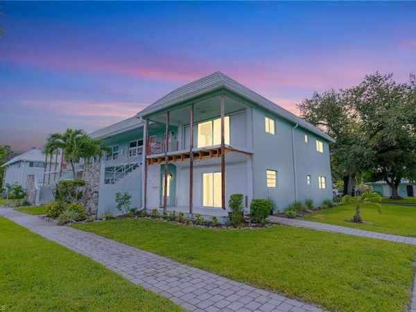 3225 E Riverside DR, FORT MYERS, FL 33916