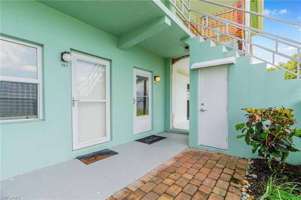 3225 E Riverside Dr, Fort Myers, FL 33916 Photo