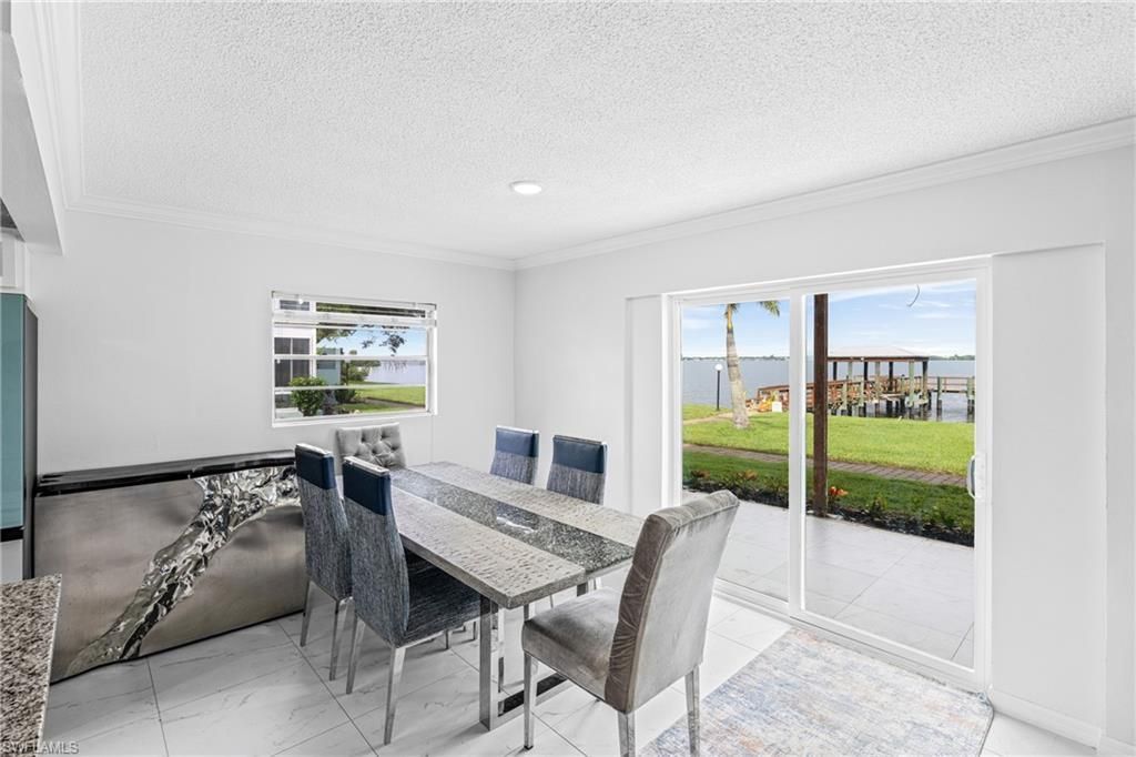 3225 E Riverside Dr, Fort Myers, FL 33916 Photo