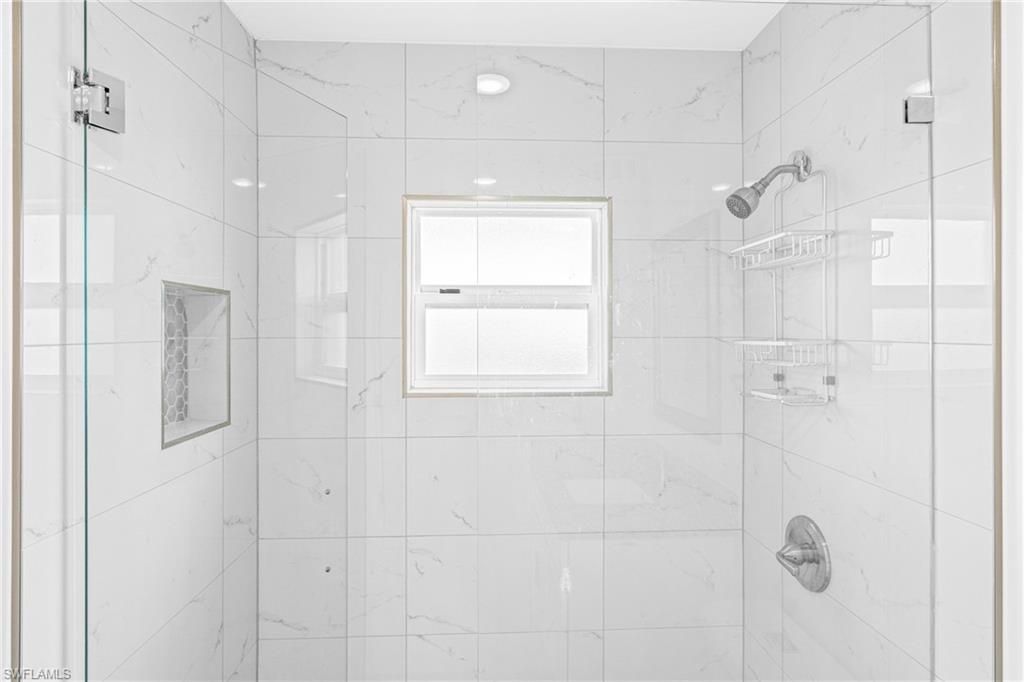 3225 E Riverside Dr, Fort Myers, FL 33916 Photo