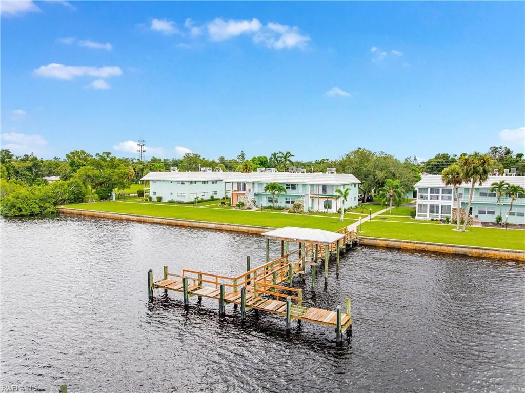 3225 E Riverside Dr, Fort Myers, FL 33916 Photo