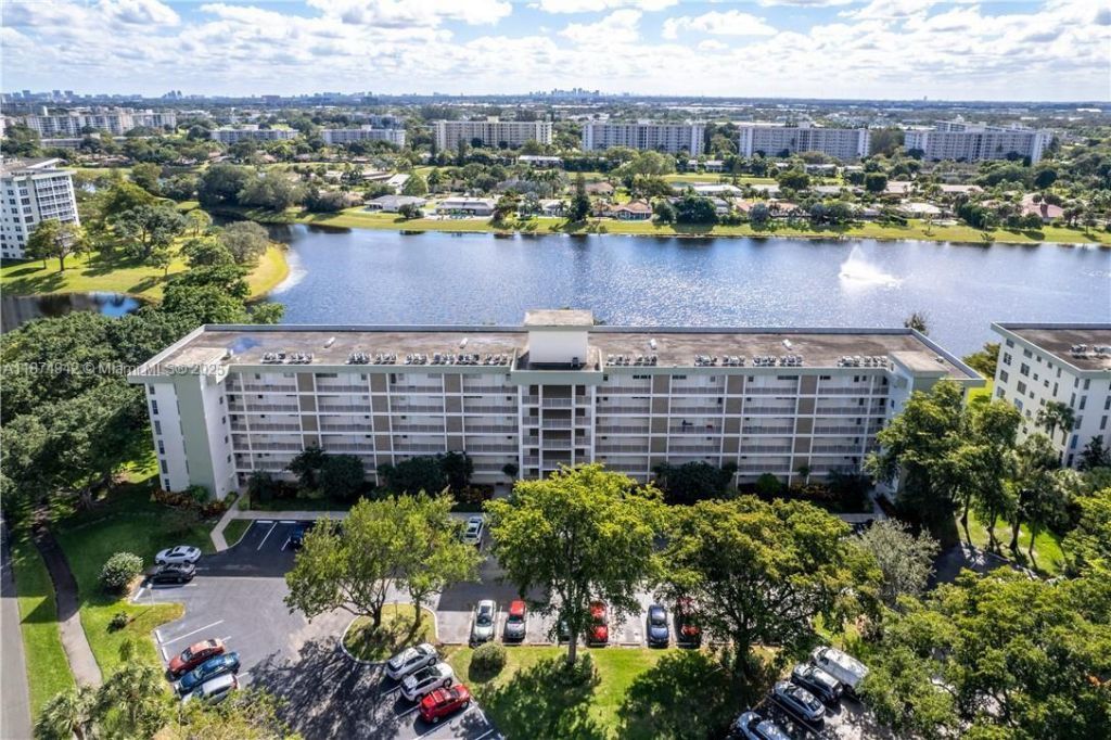 3100 N Course Ln, Unit 502, Pompano Beach, FL 33069 Photo