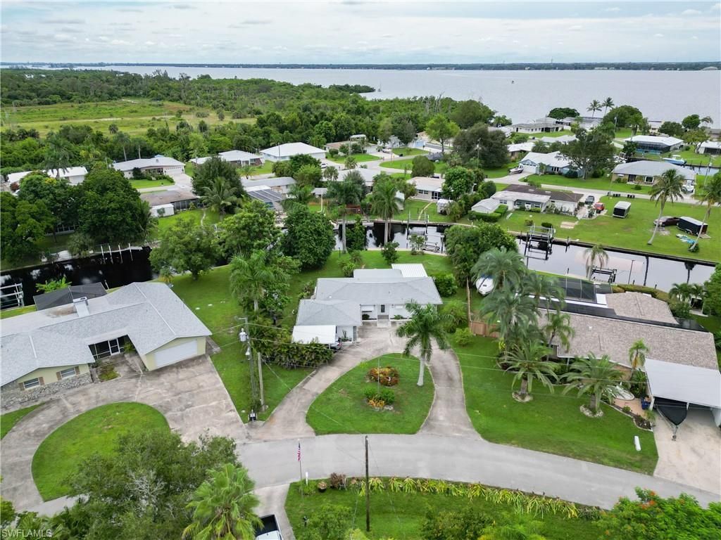 1358 Sunrise Dr, North Fort Myers, FL 33917 Photo