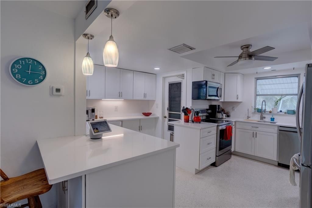 1358 Sunrise Dr, North Fort Myers, FL 33917 Photo