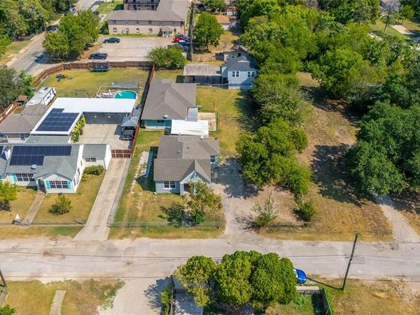 3823 Dempster Avenue, Cockrell Hill, TX 75211