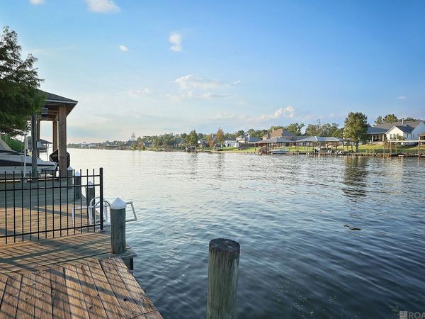 11408 River Highlands, St Amant, LA 70774