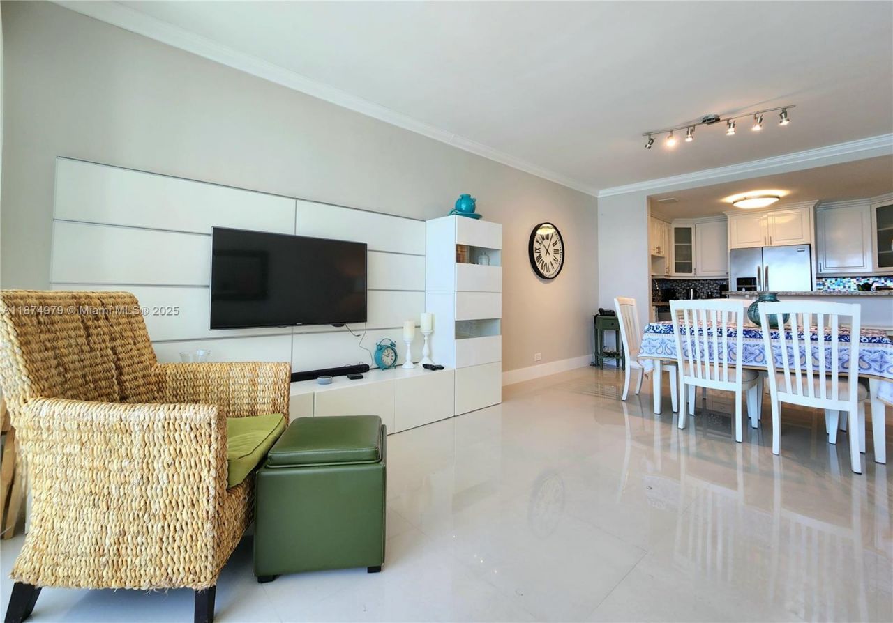 3505 S Ocean Dr, Unit 1220, Hollywood, FL 33019 Photo