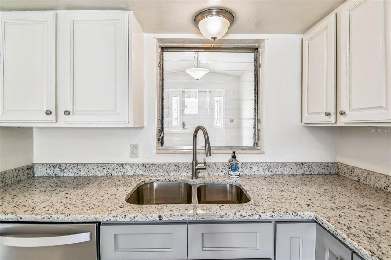 1101 81st Avenue N, Saint Petersburg, FL 33702 Photo