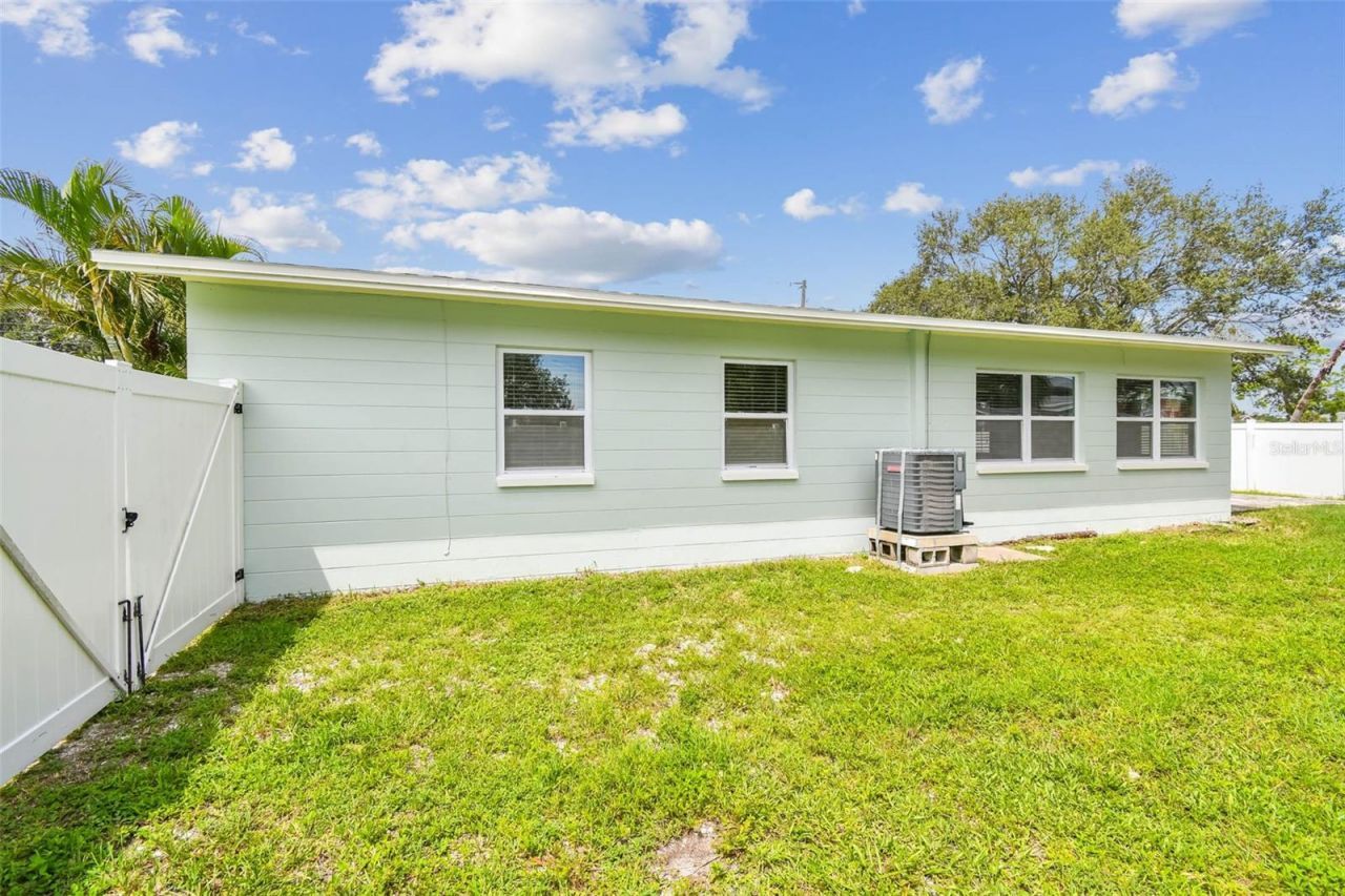 1101 81st Avenue N, Saint Petersburg, FL 33702 Photo