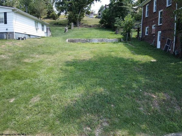 501 Braxton Street, Gassaway, WV 26624