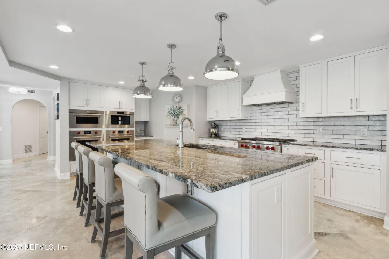 807 1st Street N, Unit 502, Jacksonville Beach, FL 32250 Photo