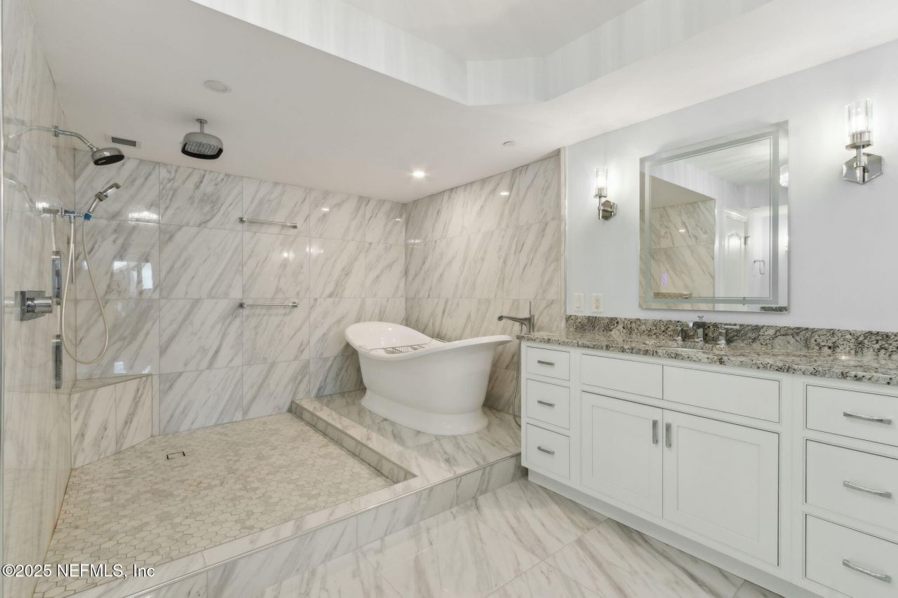 807 1st Street N, Unit 502, Jacksonville Beach, FL 32250 Photo